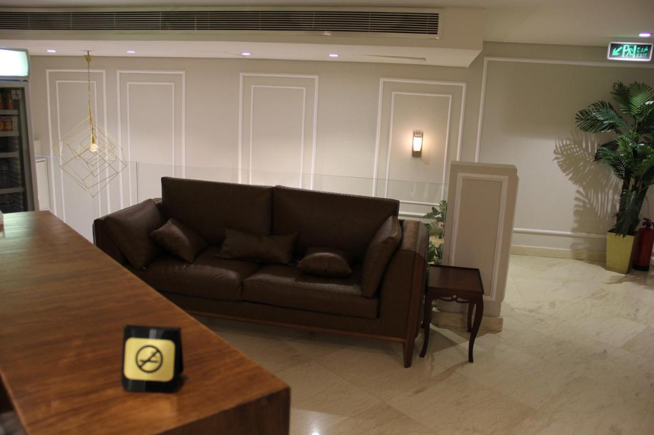 Elysees Hotel Tahrir Square Кайро Екстериор снимка