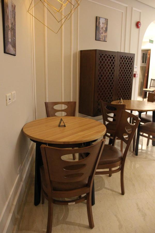 Elysees Hotel Tahrir Square Кайро Екстериор снимка